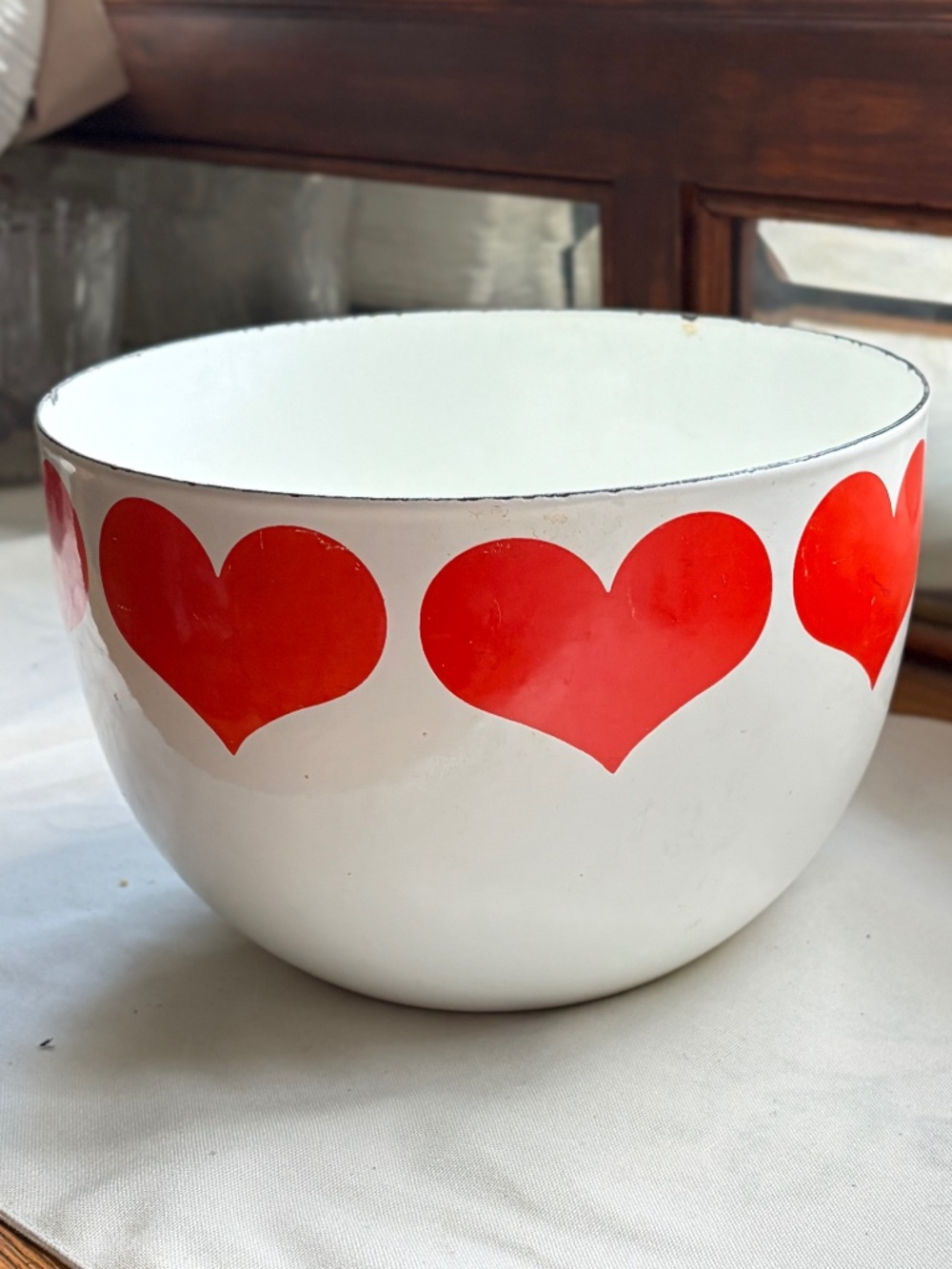 Finel Arabia Finland Enamel Bowl Kaj Franck Mod Hearts Serving Bowl 60s 70s